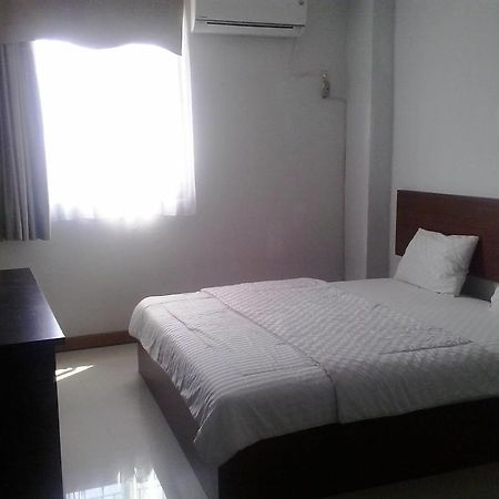 Zameena Guest House Cimahi Extérieur photo