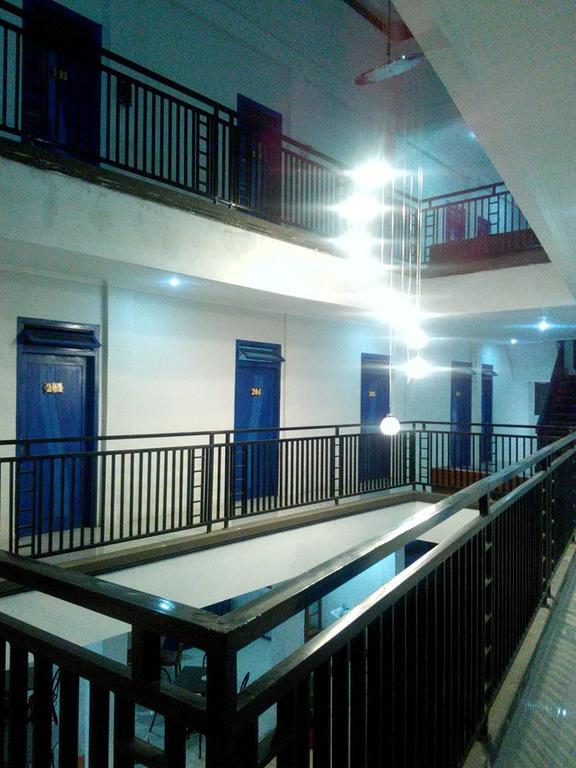 Zameena Guest House Cimahi Extérieur photo