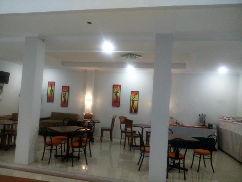 Zameena Guest House Cimahi Extérieur photo