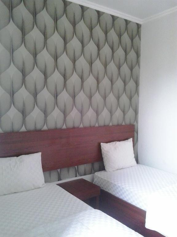Zameena Guest House Cimahi Extérieur photo